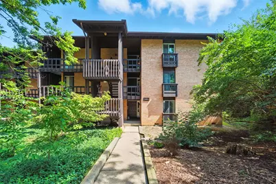 5605 Lakeside Drive #1F, Lisle, IL 60532 - Photo 1