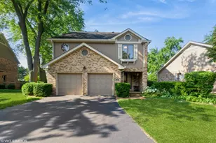 134 Country Club Dr, Bloomingdale, IL 60108 - Photo 1