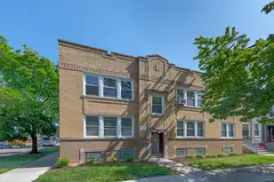 4860 W Byron St, Chicago, IL 60641 - Photo 1