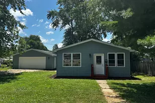 207 W Second St, Streator, IL 61364 - Photo 1