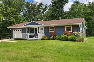 47 Potawatomi Rd, Williams Bay, WI 53191 - Photo 1