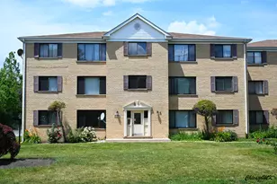 9360 Hamilton Ct, Des Plaines, IL 60016 - Photo 1