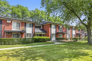 2319 E Olive St, Arlington Heights, IL 60004 - Photo 1