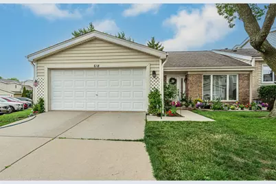 618 Claridge Circle, Hoffman Estates, IL 60169 - Photo 1