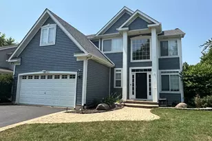 533 Jackson Blvd, Grayslake, IL 60030 - Photo 1