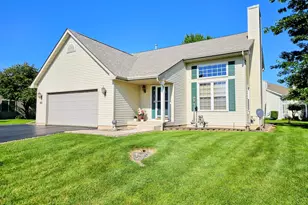 901 Nancys Ln, Belvidere, IL 61008 - Photo 1