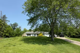 27700 W Flynn Creek Dr, Barrington, IL 60010 - Photo 1