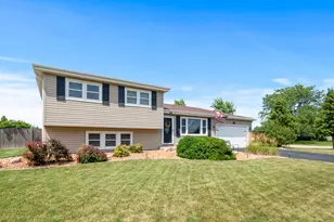 701 Lake Ct, New Lenox, IL 60451 - Photo 1