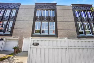 1315 W Webster Ave, Chicago, IL 60614 - Photo 1