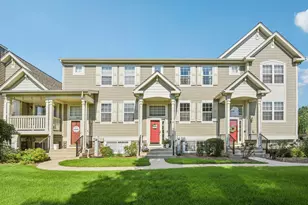 905 Manchester Cir, Grayslake, IL 60030 - Photo 1