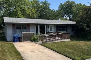 1314 Moore Ave, Saint Charles, IL 60174 - Photo 1
