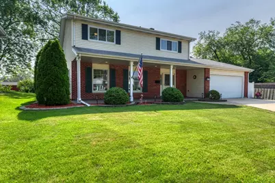 1367 S Elizabeth Street, Lombard, IL 60148 - Photo 1