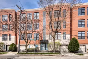 522 N Elizabeth St, Chicago, IL 60642 - Photo 1