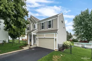 27 Farmington Ct, South Elgin, IL 60177 - Photo 1