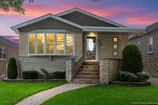10423 S Sawyer Ave, Chicago, IL 60655 - Photo 1