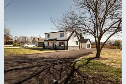 9859 S 81st Avenue, Palos Hills, IL 60465 - Photo 1