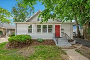 305 S Lewis Ave, Waukegan, IL 60085 - Photo 1