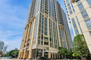 700 N Larrabee St, Chicago, IL 60654 - Photo 1