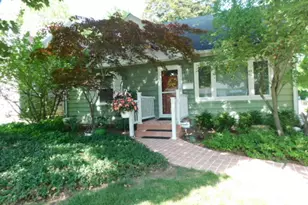 711 Glendale Ave, Rockford, IL 61108 - Photo 1