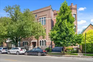 2340 W Roscoe St, Chicago, IL 60618 - Photo 1