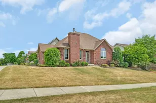 1824 Mia Dr, Crest Hill, IL 60403 - Photo 1