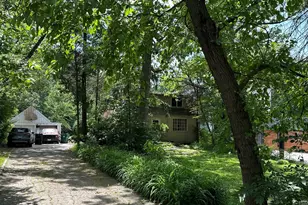 11407 Hiawatha Ln, Indian Head Park, IL 60525 - Photo 1