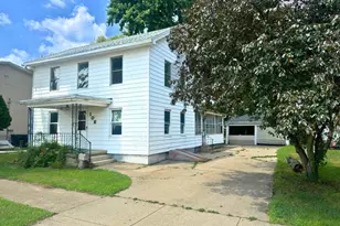 108 Deleon St, Ottawa, IL 61350 - Photo 1