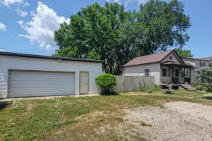 347 Crotty Ave, Seneca, IL 61360 - Photo 1