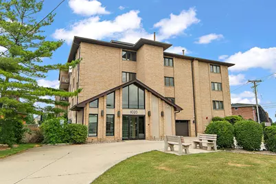 11020 S Keating Avenue #202, Oak Lawn, IL 60453 - Photo 1