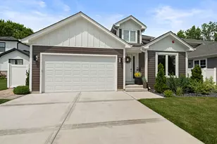 550 Francesca Ln, Roselle, IL 60172 - Photo 1
