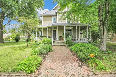 300 E Pinzon Street, Tuscola, IL 61953 - Photo 1