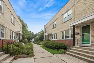 337 Wesley Ave, Oak Park, IL 60302 - Photo 1