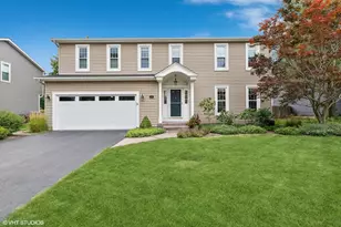 1820 N Wilson Pl, Arlington Heights, IL 60004 - Photo 1