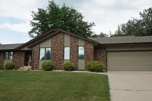 6924 Cody Ln, Rockford, IL 61107 - Photo 1