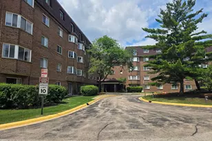 220 S Roselle Rd, Schaumburg, IL 60193 - Photo 1