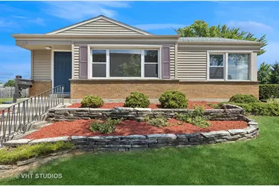 142 E Grove Street, Lombard, IL 60148 - Photo 1