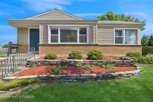 142 E Grove St, Lombard, IL 60148 - Photo 1