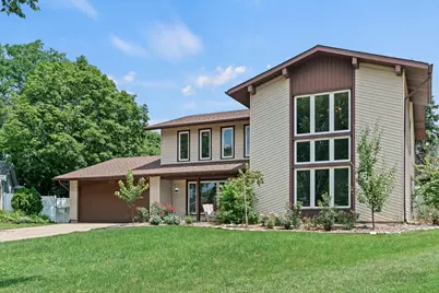 253 Fremont Court, Bloomingdale, IL 60108 - Photo 1