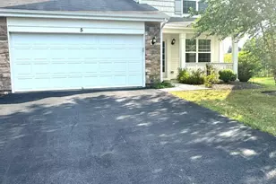 5 Boathouse Rd, Pingree Grove, IL 60140 - Photo 1