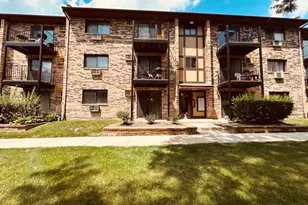 122 Klein Creek Ct, Carol Stream, IL 60188 - Photo 1