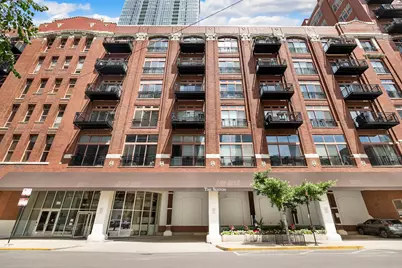 360 W Illinois Street #2C, Chicago, IL 60654 - Photo 1
