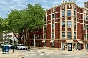 6207 N Winthrop Ave, Chicago, IL 60660 - Photo 1