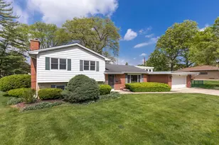 815 Santa Maria Dr, Naperville, IL 60540 - Photo 1