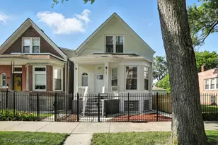 3425 W Carroll Ave, Chicago, IL 60624 - Photo 1