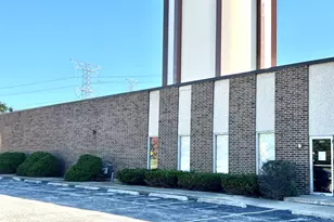 2039 Foster Ave, Wheeling, IL 60090 - Photo 1