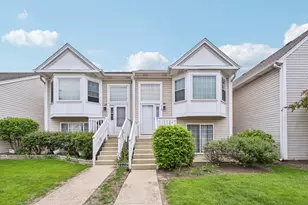 415 Hidden Creek Ln, North Aurora, IL 60542 - Photo 1