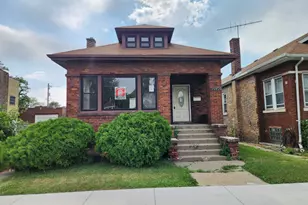 7542 S Prairie Ave, Chicago, IL 60619 - Photo 1