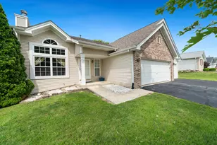 146 Parkview Dr, Oregon, IL 61061 - Photo 1