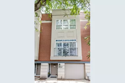 3237 N Ravenswood Avenue, Chicago, IL 60657 - Photo 1