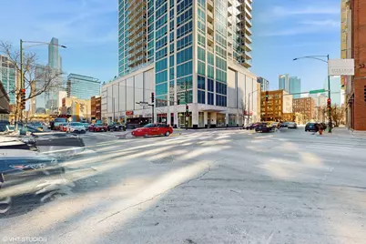 757 N Orleans Street #907, Chicago, IL 60654 - Photo 1